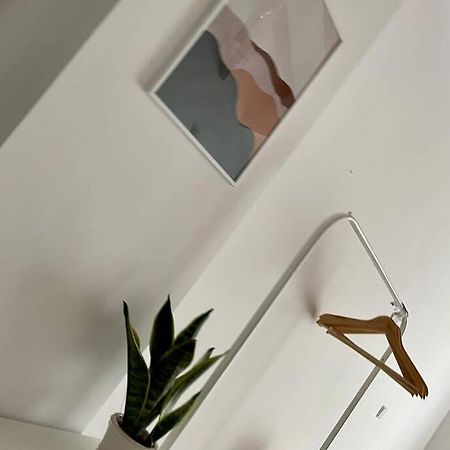 Studio Stay White Room 칼라마타 외부 사진